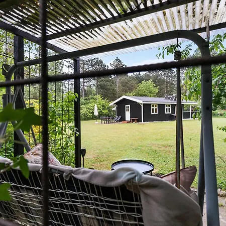 2 Bedroom Cozy In