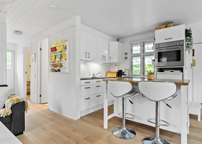 2 Bedroom Gorgeous In Сasa de vacaciones *